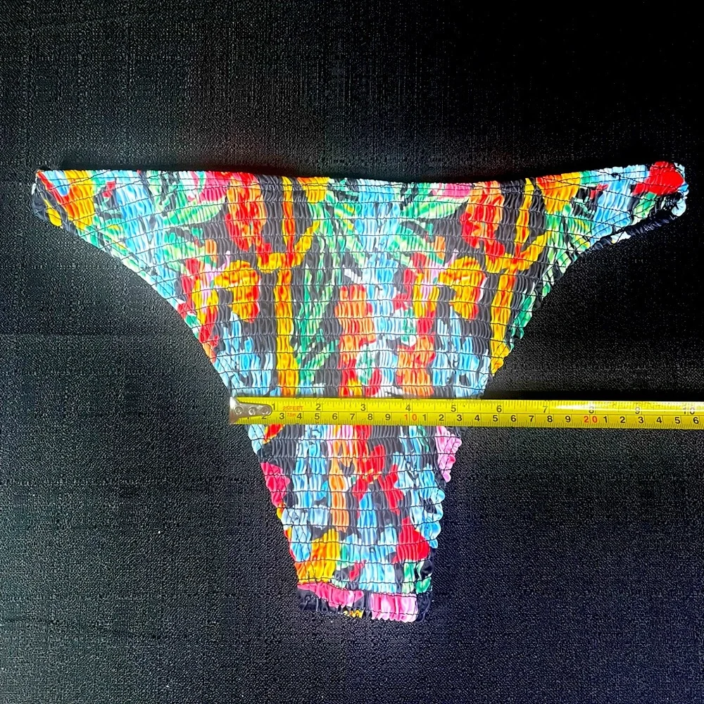 Bikini Bottom Black Ribbed Multi-Color Floral Medium Beach Pool Swim NWOT